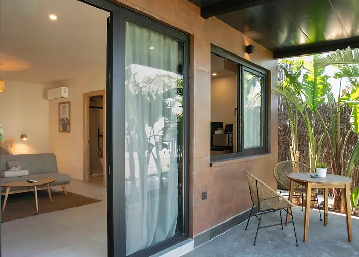 Rural Azucena Only Adults Lägenhet