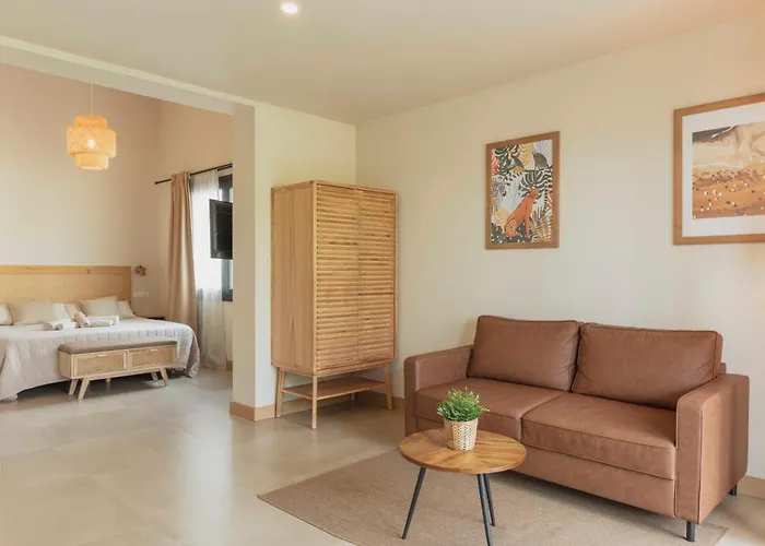 Rural Azucena Only Adults * Кониль-де-ла-Фронтера